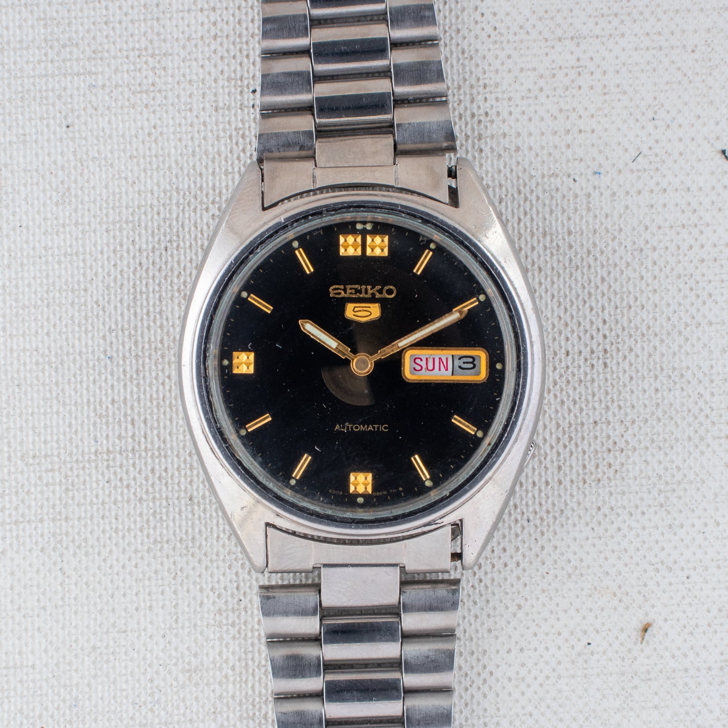 Vintage Seiko 5 Automatic 6309-8840 Black Dial Gold Indices Day/Date Watch
