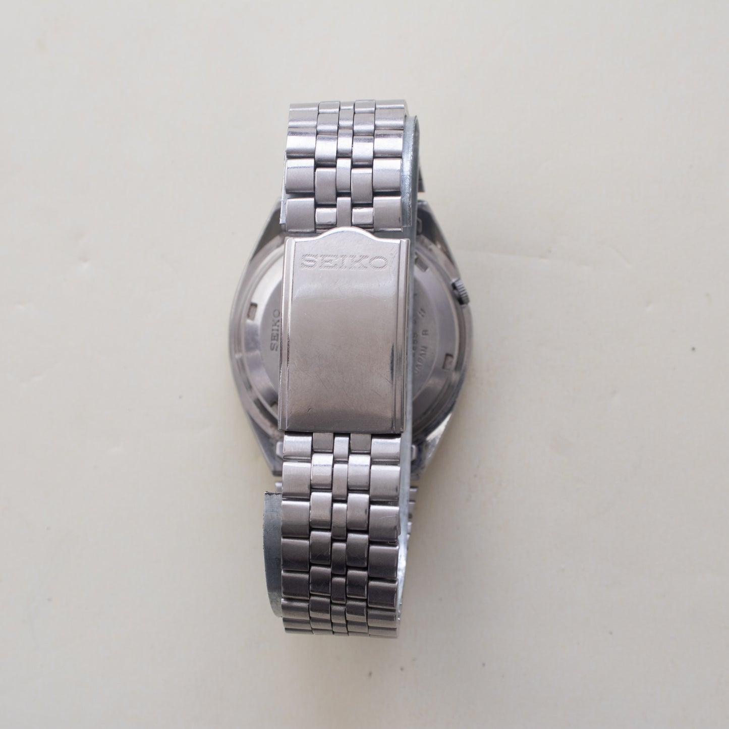Vintage Seiko 5 Automatic 7009-3181 Rare Arabic Hindu Numerals White Dial Watch