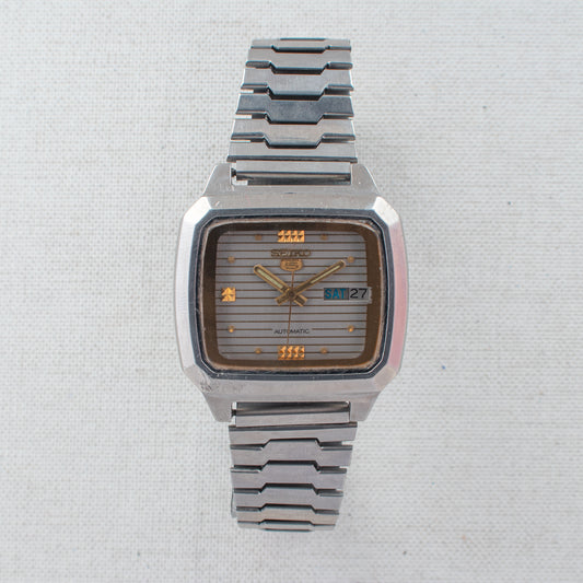 Vintage Seiko 5 Automatic 7009-592J Striped Silver Dial Gold Accents Men's Watch