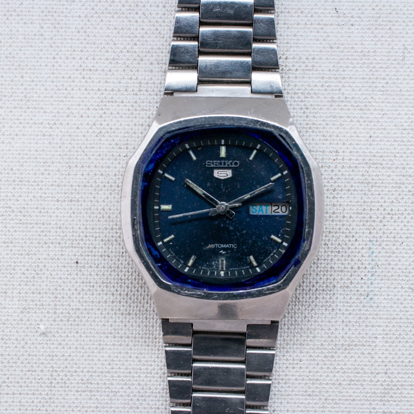 Vintage Seiko 5 Automatic 7009-8210 Watch Deep Blue Dial 1979 TV Case Day/Date
