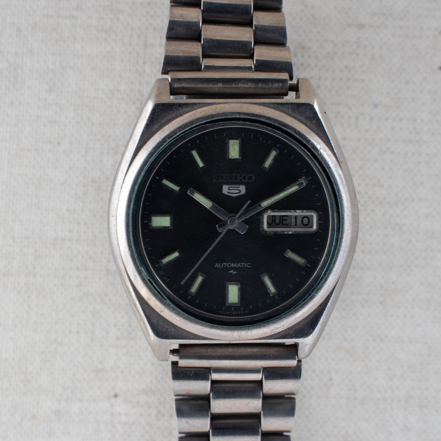 Vintage Seiko 5 Automatic 7009-876J Black Dial English/Spanish Men's Watch