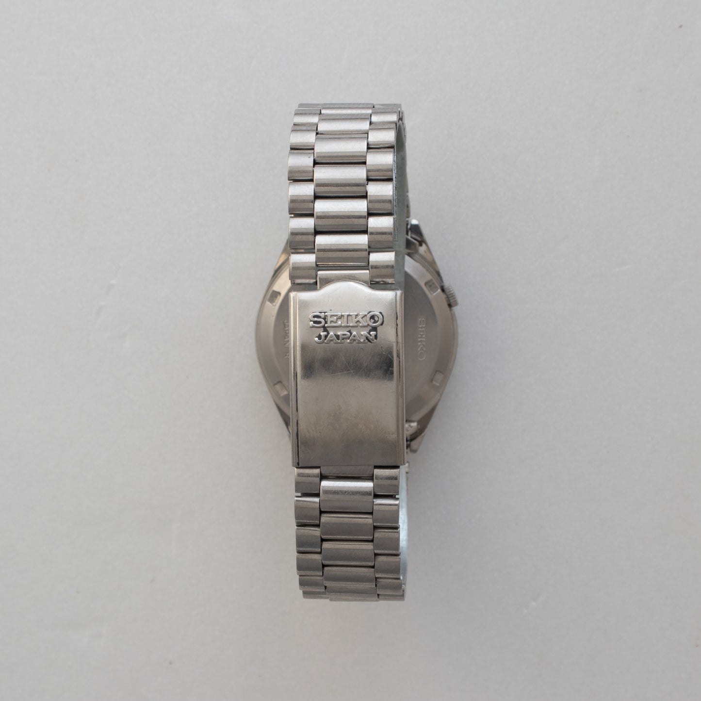 Vintage Seiko 5 Automatic 7019-6081 White Grid/Waffle Dial 21J Men's Watch Japan