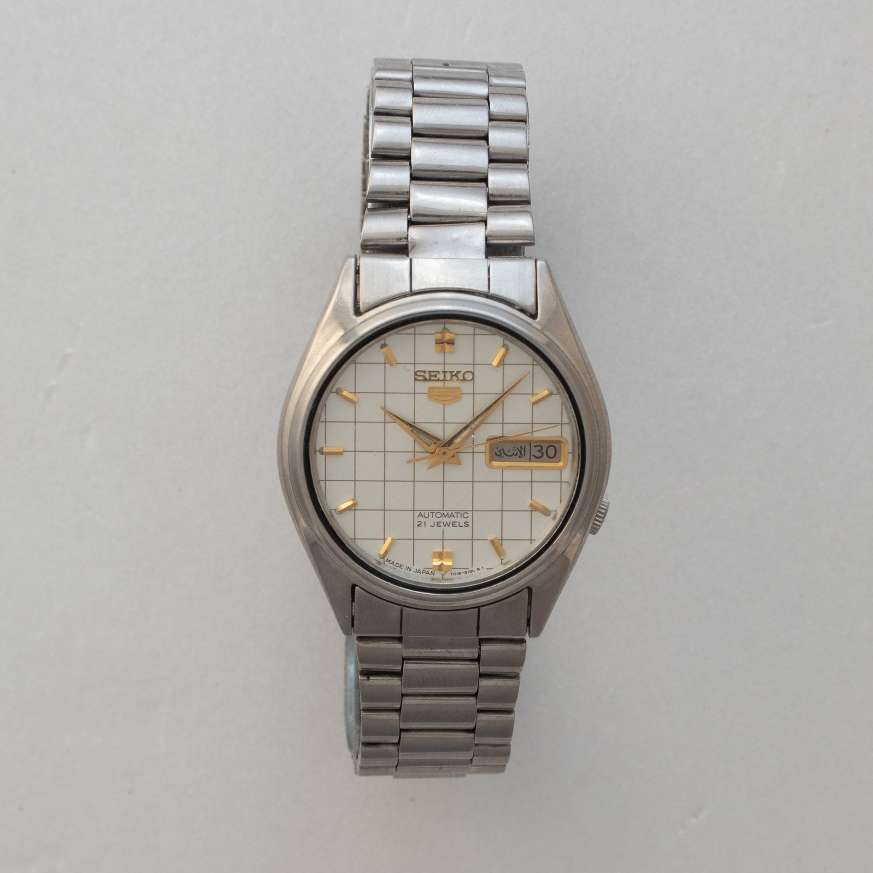 Vintage Seiko 5 7019-6081 Automatic White Grid Dial Watch