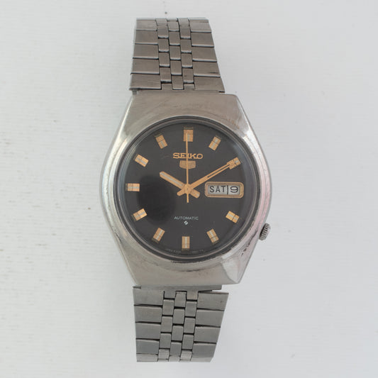 Vintage Seiko 5 Automatic Black Dial Arabic/English Day 6309-8210 Gold Accents