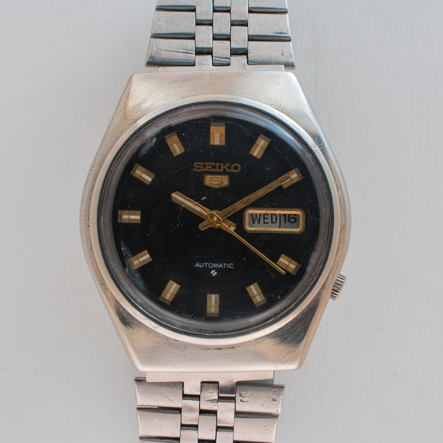 Vintage Seiko 5 Automatic Black Dial Arabic/English Day 6309-8210 Gold Accents