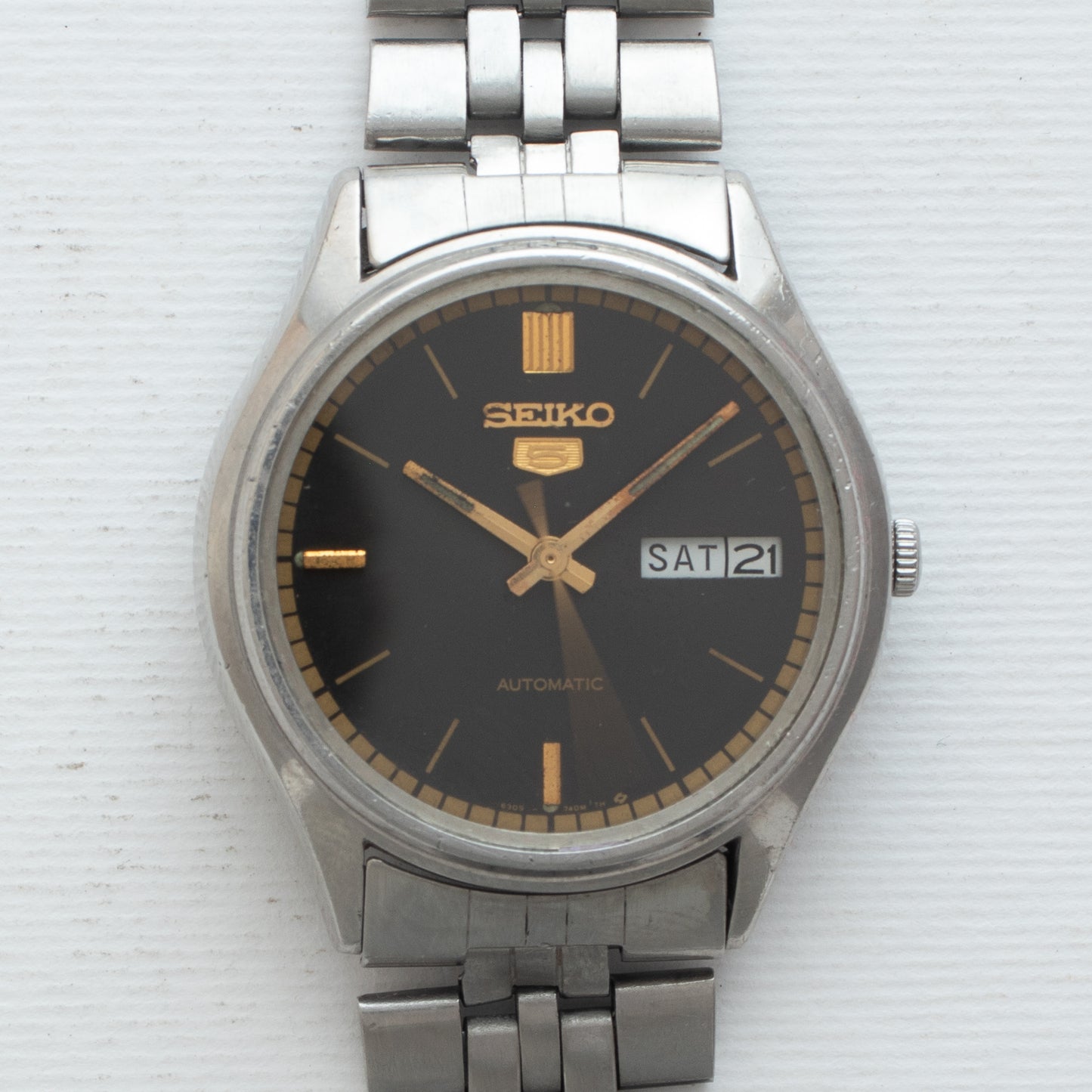 Vintage Seiko 5 Automatic Black Dial Gold Accents 6309-8500 Men's watch 1980