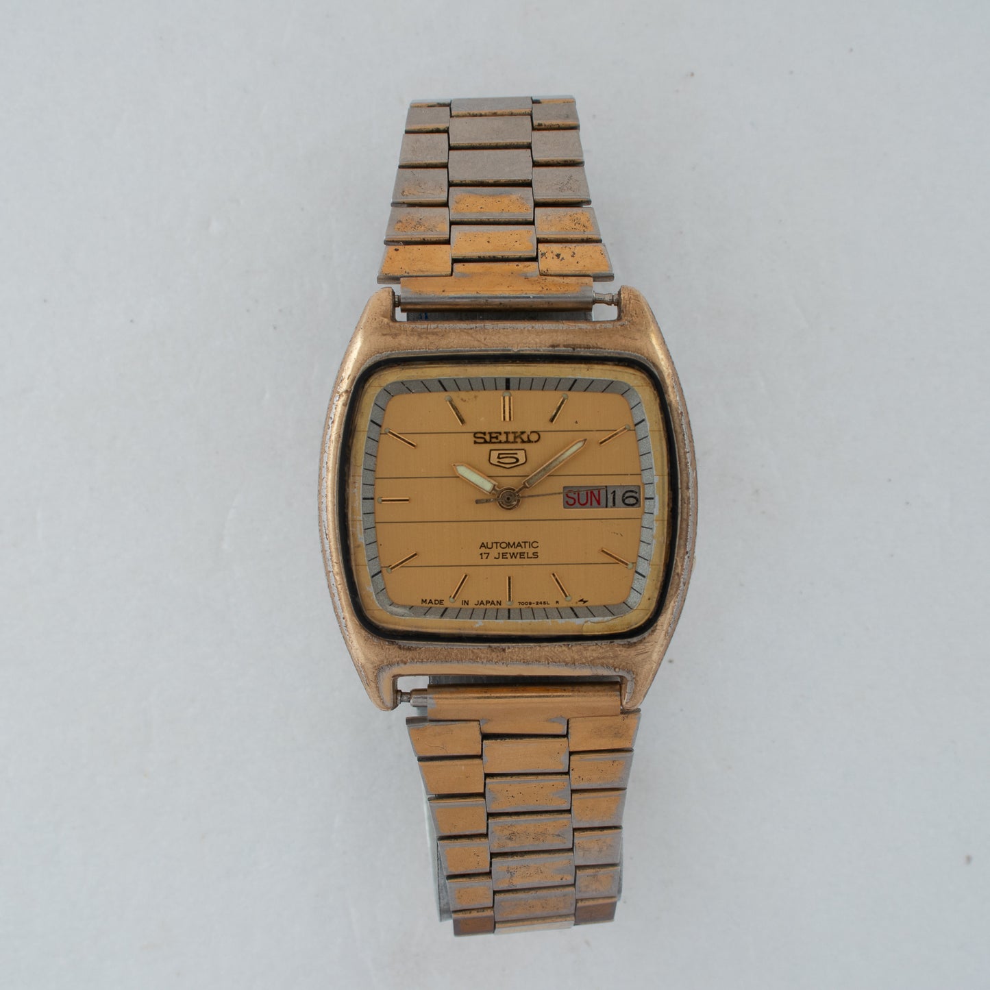 Vintage Seiko 5 Automatic Cushion Case 7009-2031 Gold Striped Dial Watch 1983