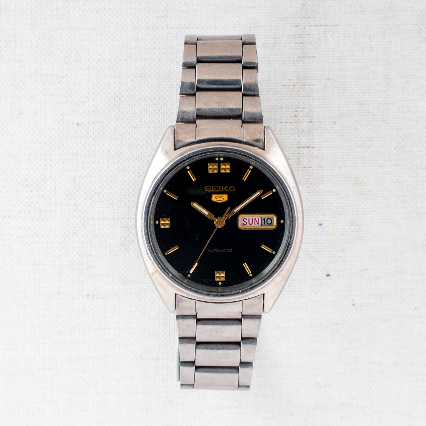 Vintage Seiko 5 Automatic Collection | Black Dials, Silver & Gold Accents | Refs: 6309-7160, 7009-8760, 6309-583A, 7009-8530, 6309-8840, 6309-8670, 7009-3101, 7009-8830, 7009-4040, 7009-3040