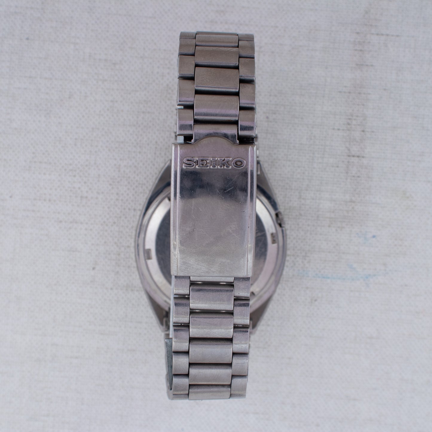 Vintage Seiko 5 Automatic Men's Watch | Black Dial 7009-3040 English/Italian Day