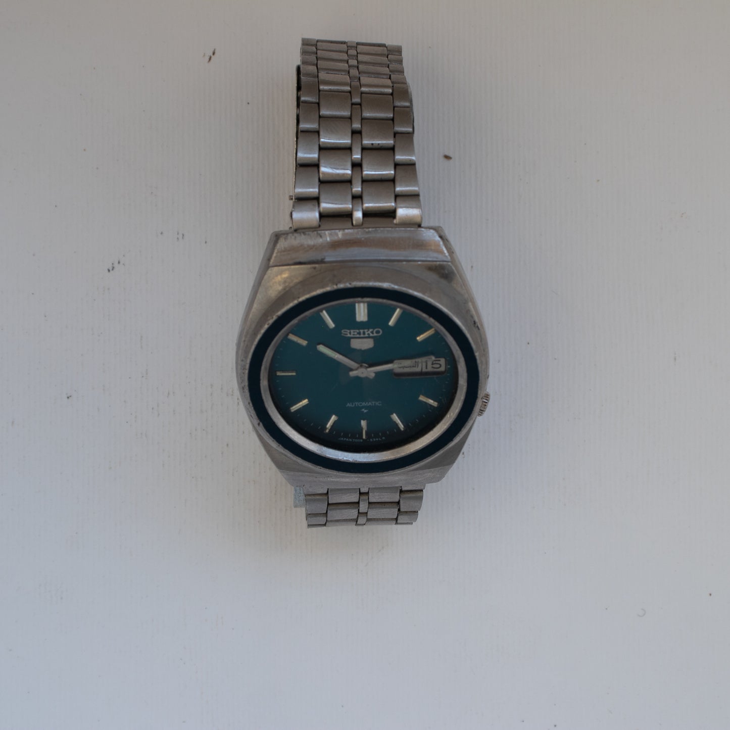Vintage Seiko 5 Automatic Men's Watch 7009-5240 Dark Blue Dial Arabic Day Rare