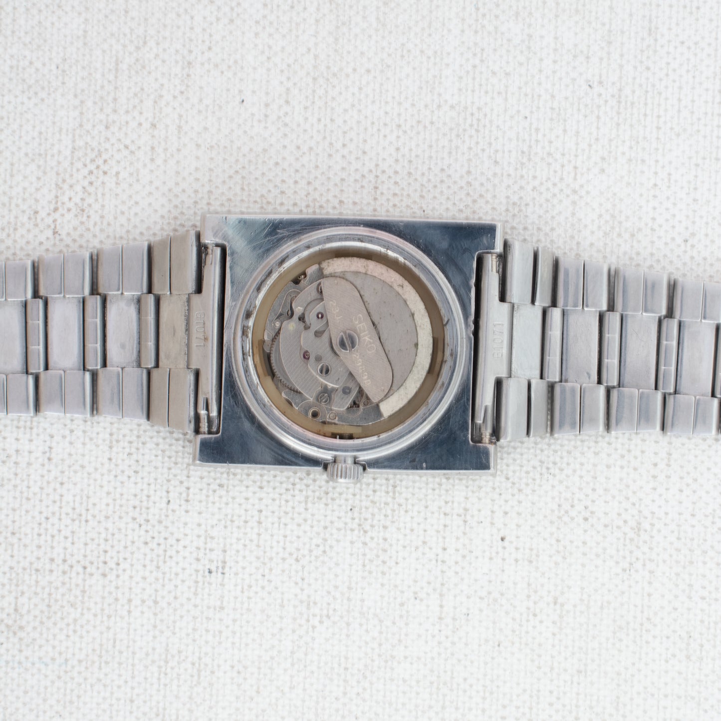 Vintage Seiko 5 Automatic Unsex Watch | Square TV Dial 2949-5110 23J English/Arabic