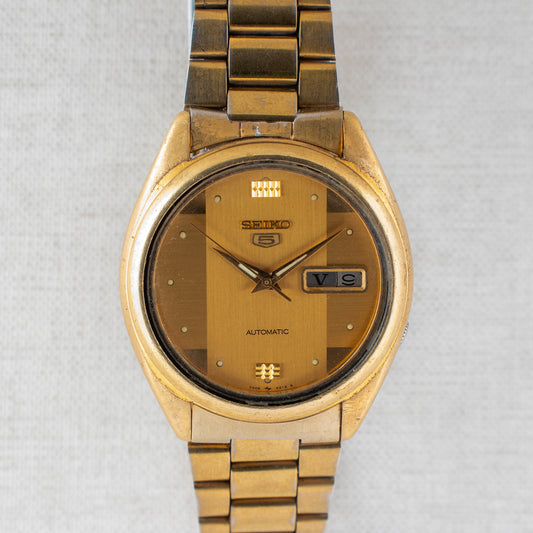 Vintage Seiko 5 Automatic Watch | Unique Segmented Gold Dial 7009-3100 Roman Day