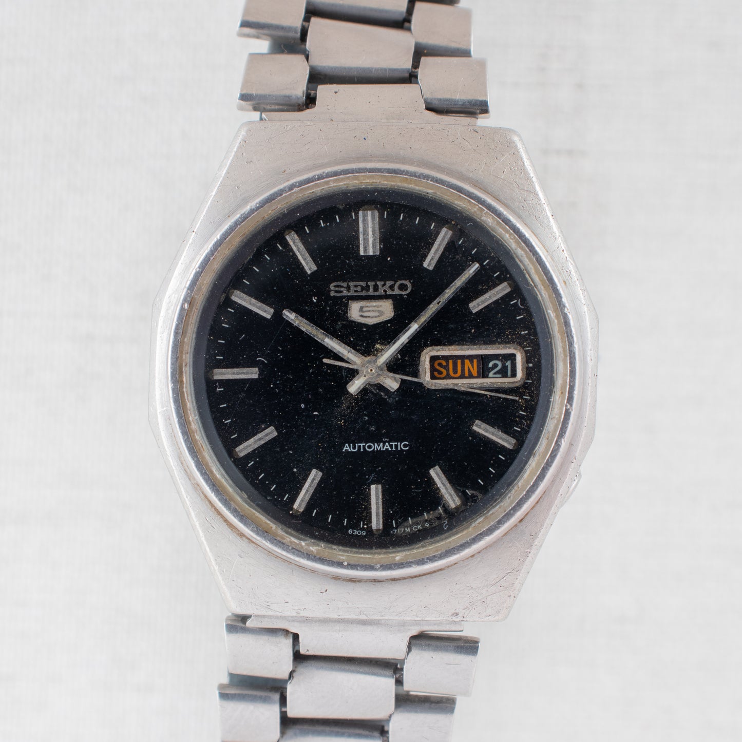 Vintage Seiko 5 Automatic Watch Black Dial Silver Accents 6309-7160 Day/Date