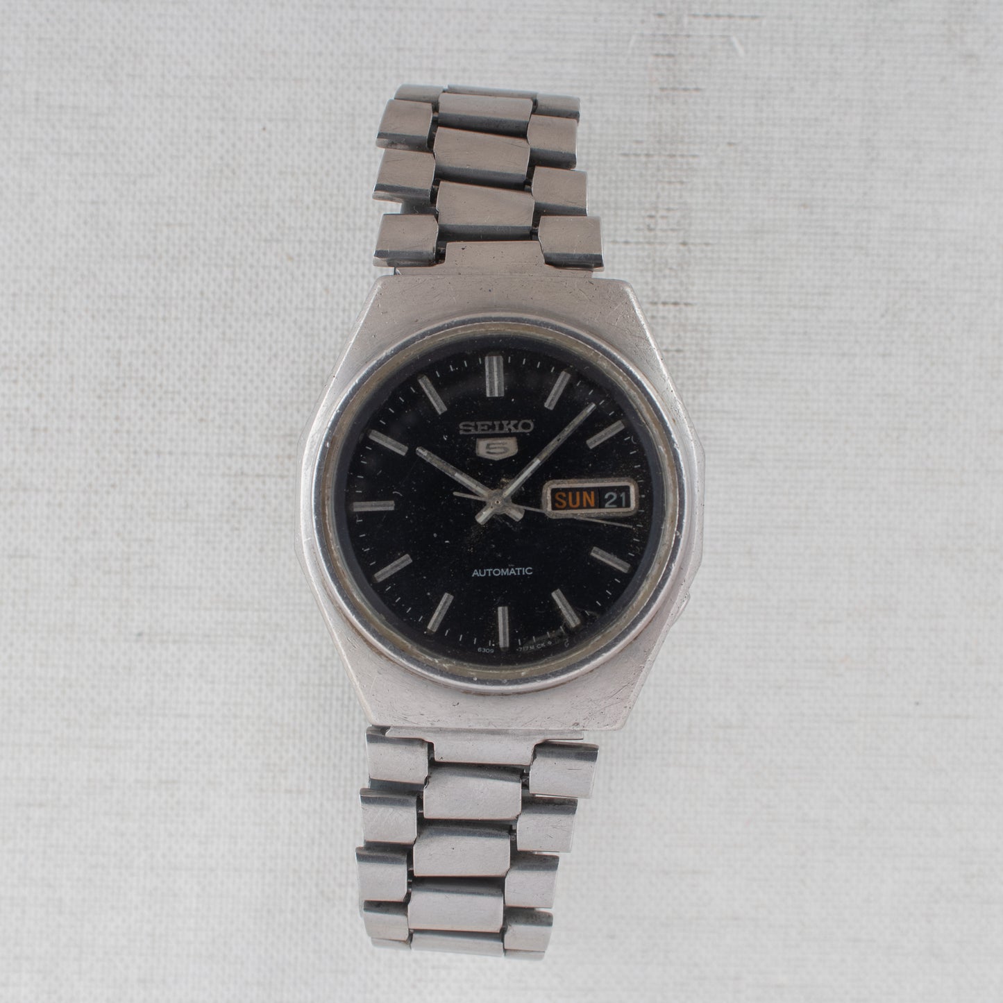 Vintage Seiko 5 Automatic Watch Black Dial Silver Accents 6309-7160 Day/Date