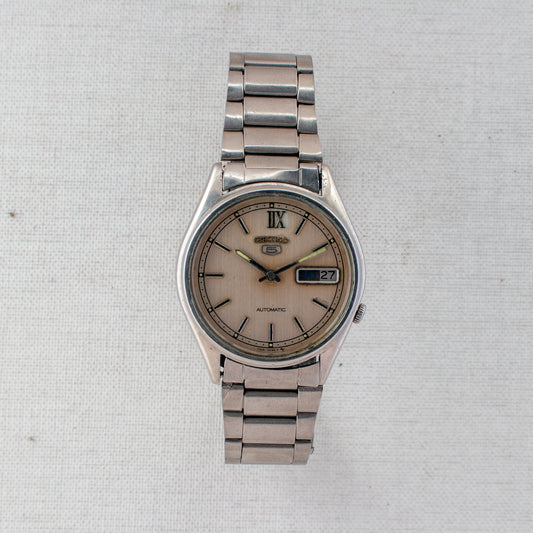 Vintage Seiko 5 Automatic Watch Roman Numeral Dial 7009-3111 Arabic/English Day