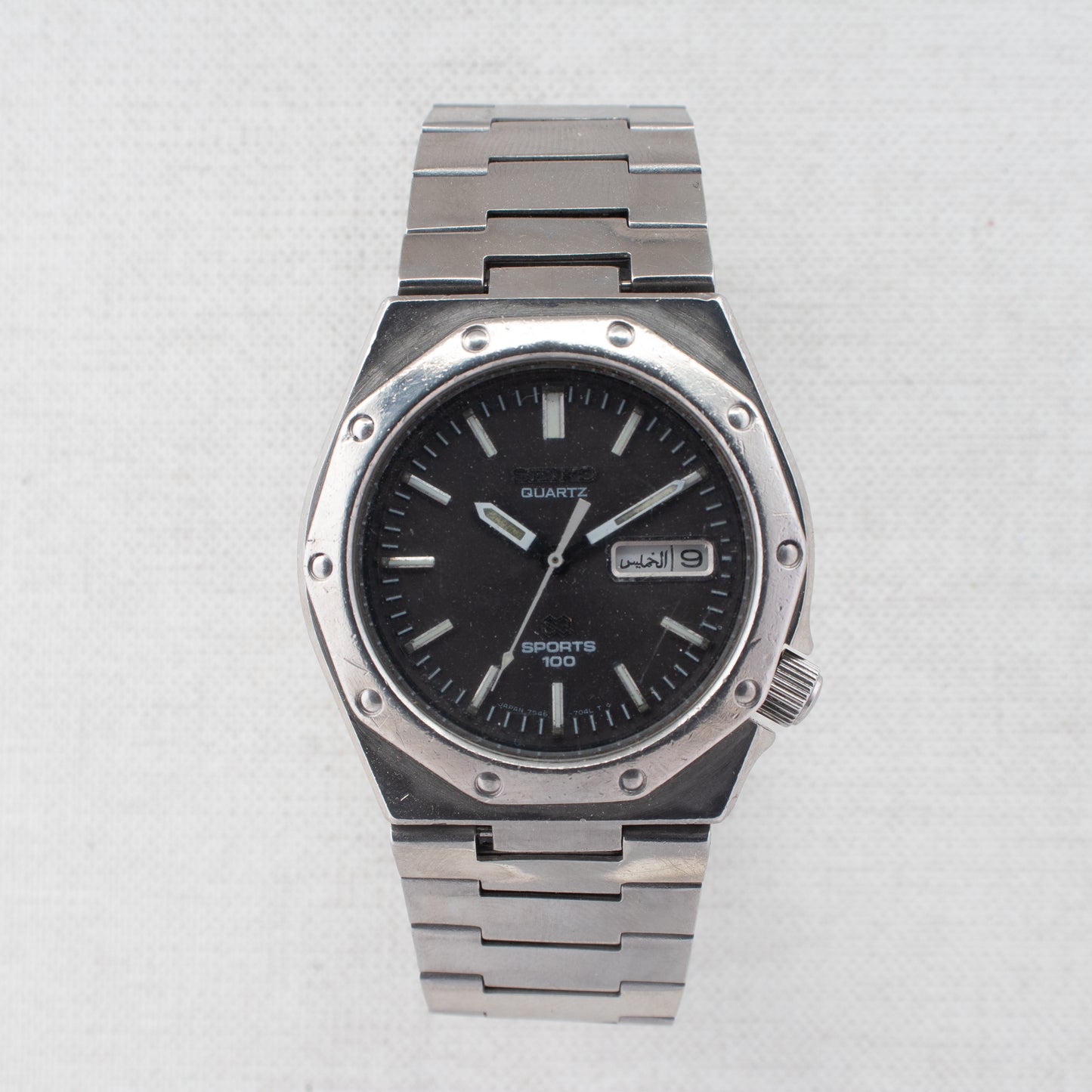 Vintage Seiko Sports 100 Quartz Watch 7546-703A Black Dial Arabic English Days