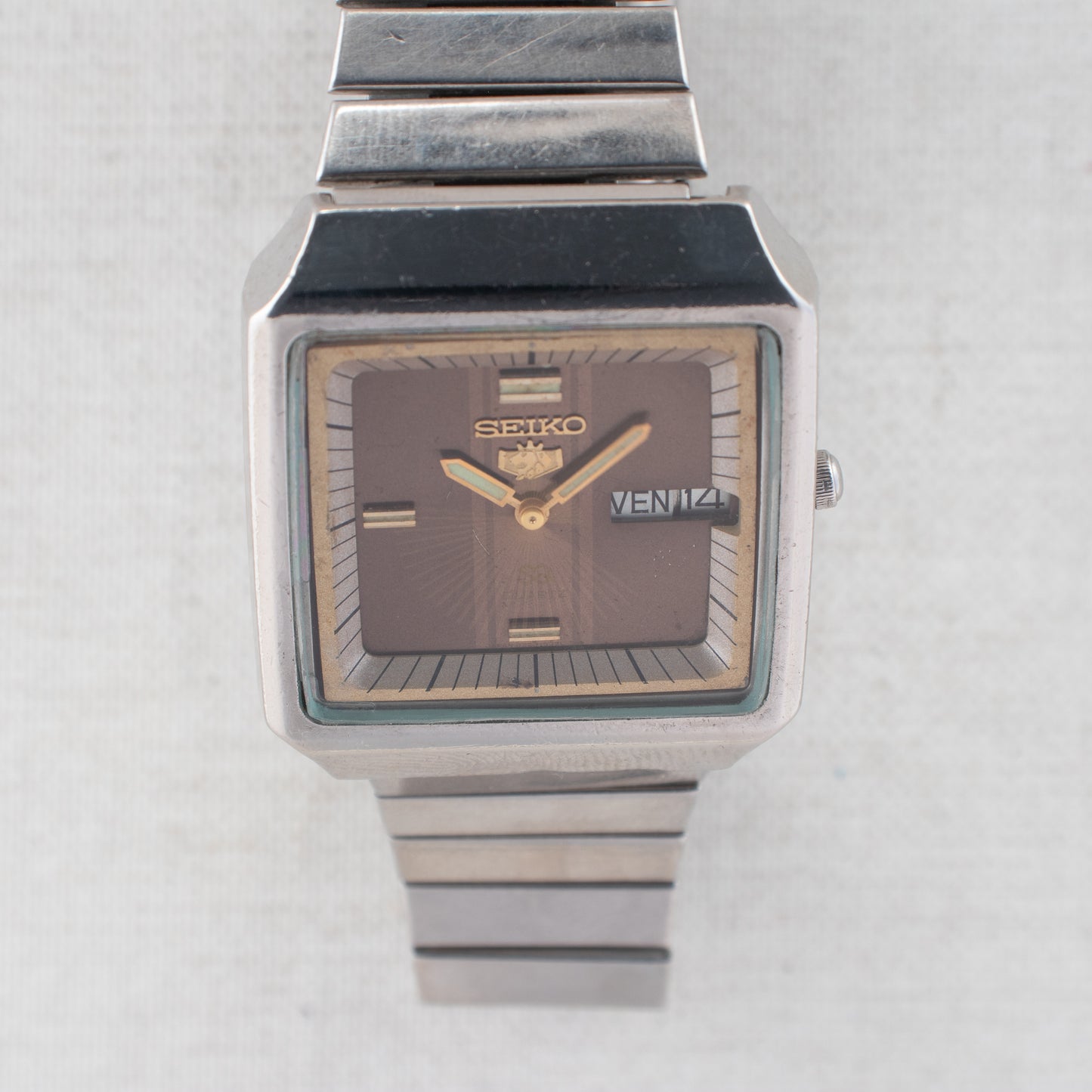 Vintage Seiko SQ Quartz Watch 8223-526A Sunburst Brown Dial English/French Day